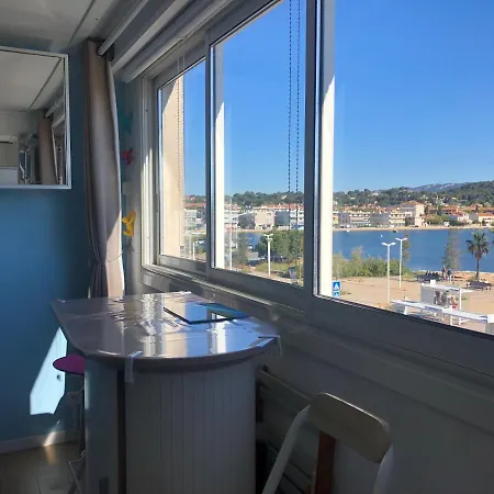 Bord De Et Vue Sur Wifi Offert Apartment